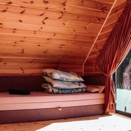 Black Balia Sauna Casa de Férias Nowy Klincz