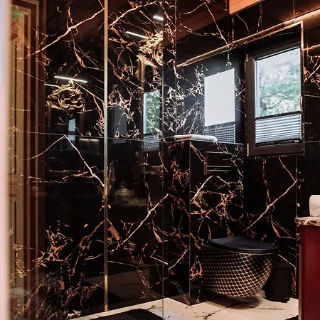 Black Balia Sauna Casa de Férias Nowy Klincz